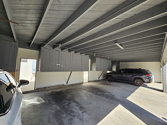 4th image of 1008 20th St APT 4
