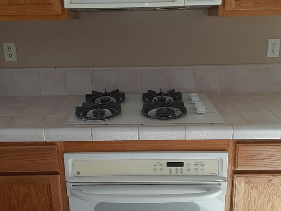 2nd image of 612 Cascade Dr