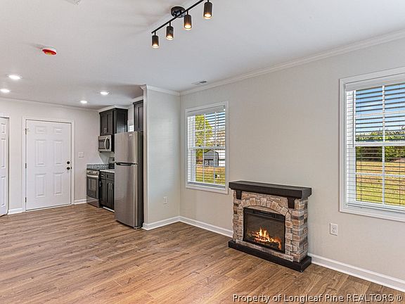3rd image of 1075 Pine St #B