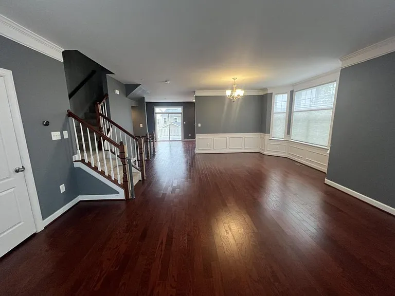 2101 Saint Josephs Dr — Photo 4