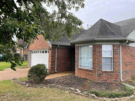 2nd image of 2163 Stone Stream Dr