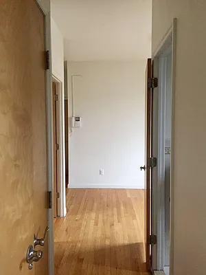 Rented by Halvatzis Realty | media 19