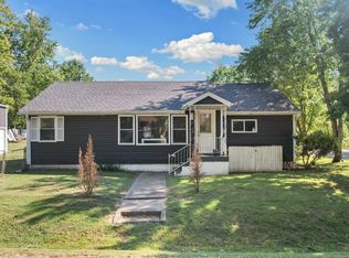 600 S 29th St, Herrin, IL 62948