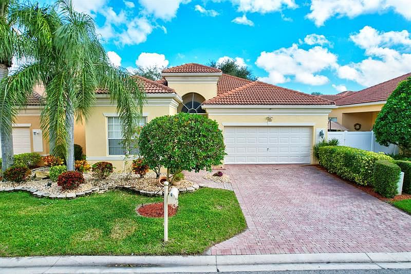 1st image of 7160 Demedici Cir