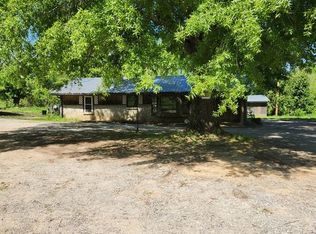 192 Clifton Cemetery Rd, Dickson, TN 37055