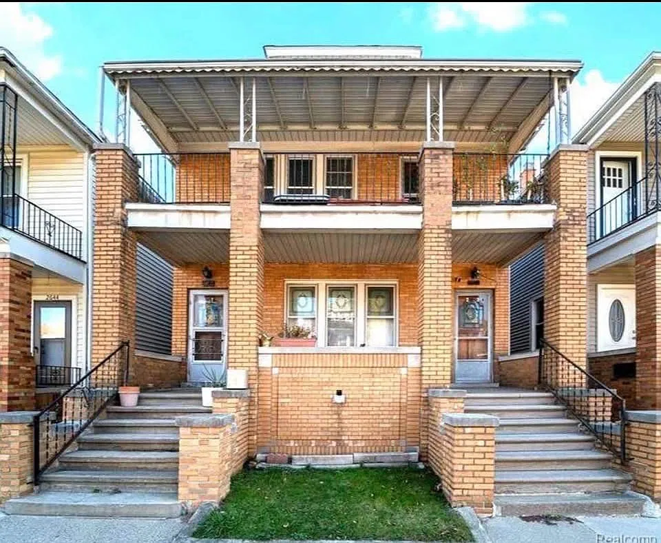 3 bed, 7000 sqft, $1,200 — Photo 1