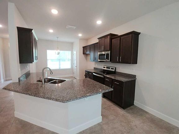 4th image of 4380 SW 92nd Place Rd
