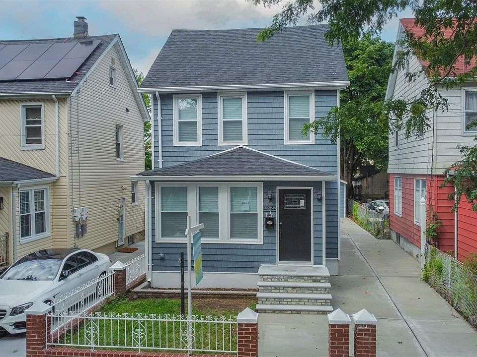 1st image of 113-22 203rd Street