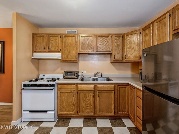 4th image of 3021 S Michigan Ave Unit 407