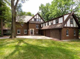 118 Ridgewood Ave, Davenport, IA 52803