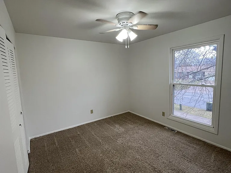 2302 E Glendale Blvd #2 — Photo 7