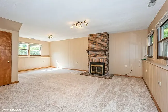 1121 Needham Rd — Photo 10