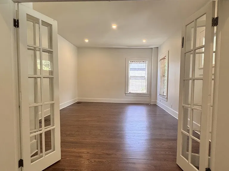 264 N McNeil St — Photo 5