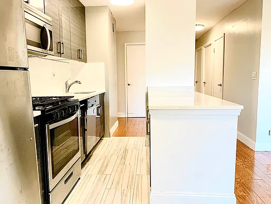 Rented by Zjama Realty Corp | media 45