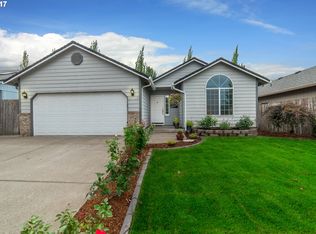 6715 Simeon Dr, Springfield, OR 97478