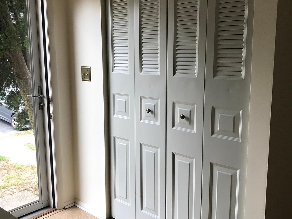 1st image of 8076 Wolsey Ct