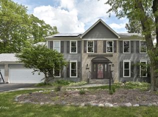 155 Salford Dr, Algonquin, IL 60102