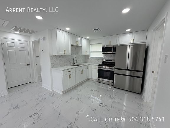 4th image of 1720 Aycock St #B