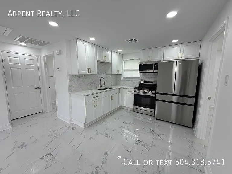 1720 Aycock St #B — Photo 4