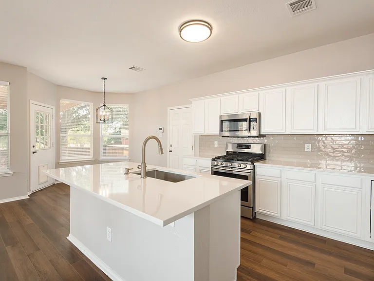 405 Mimosa Dr — Photo 12