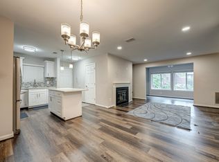 2809 Lee Oaks Ct APT 201, Falls Church, VA 22046
