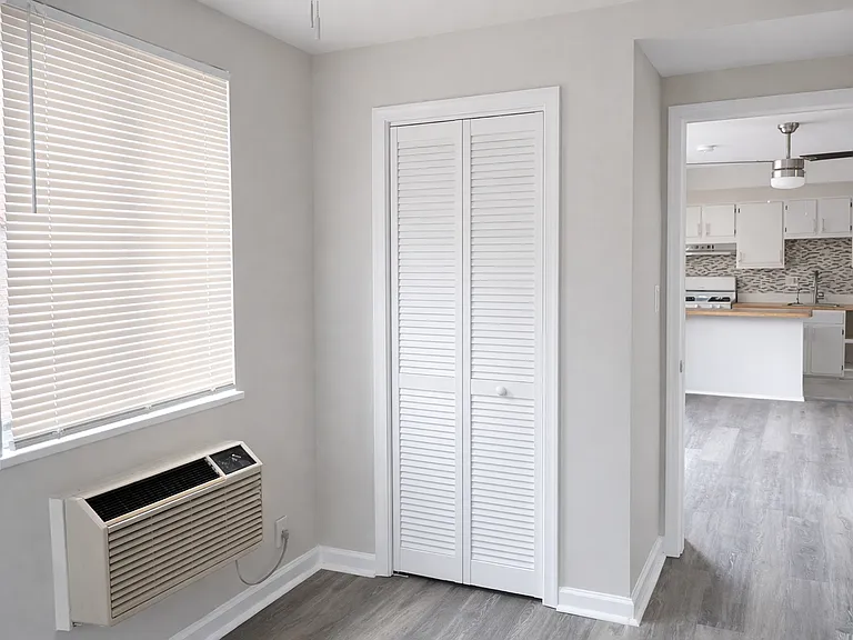 4729 1st St SW #202 — Photo 10