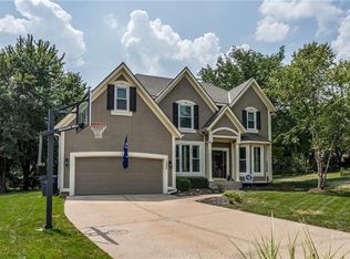 12320 S Greenwood St, Olathe, KS 66062