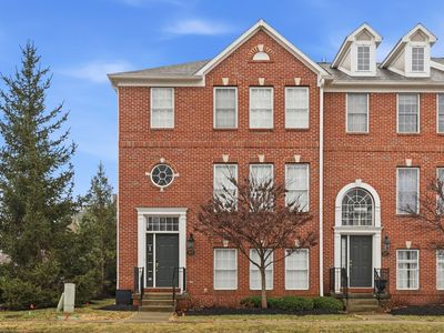 335 Autumn Dr, Carmel, IN, 46032
