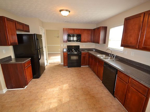 5th image of 929 Parkside Place Ave