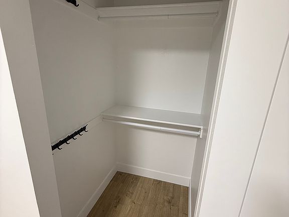 Walk in closet