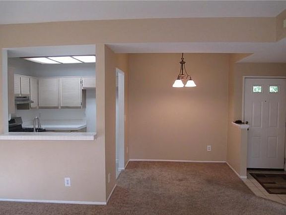 3rd image of 24119 Del Monte Dr Unit 45