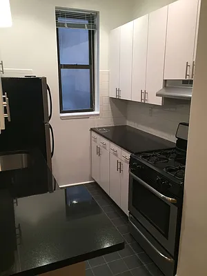Rented by Metropolis Real Estate of Manhattan | media 62