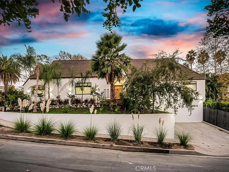 1145 S Longwood Ave — Photo 8