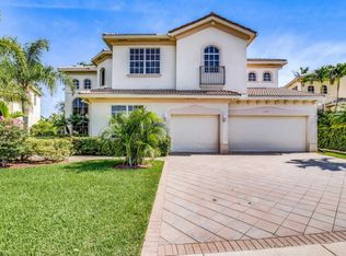 2932 E Fontana Ct, Royal Palm Beach, FL 33411