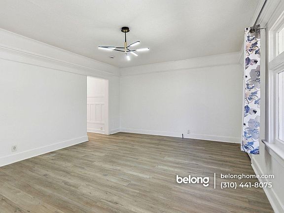 5th image of 1478 W Vernon Ave #1