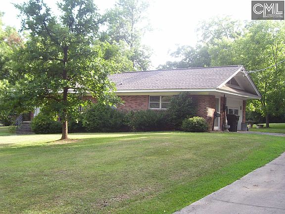 3rd image of 1625 Clarkson Ave