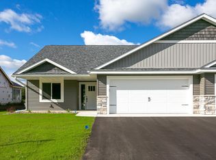2959 Coventry Cir, River Falls, WI 54022