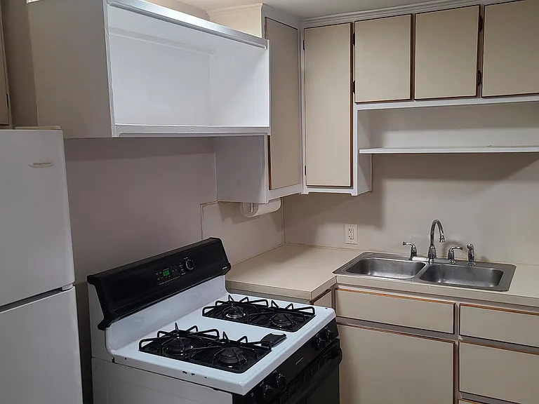 2305 Patterson Rd #1 — Photo 7
