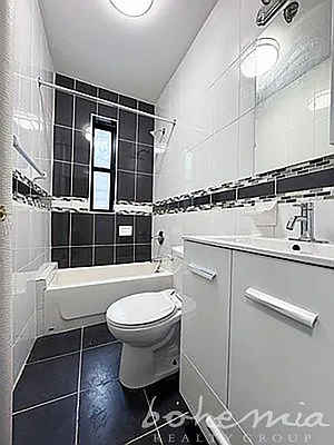 Rented by Bohemia Realty Group | media 8