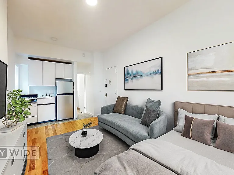 188 E 93rd St #1L — Photo 2