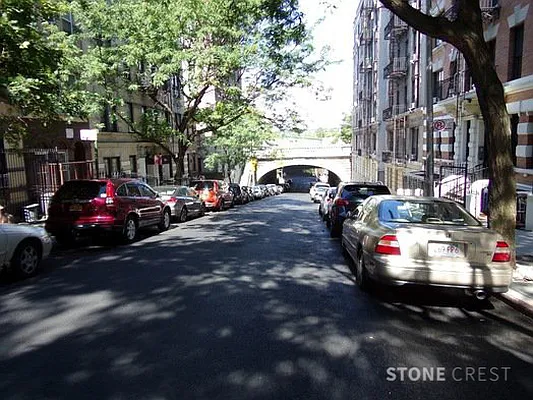 Rented by Stonecrest Realty | media 2