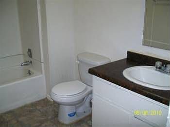 4th image of 1201 Dickerson Dr SE
