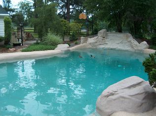 9891 Daly Rd, Cincinnati, OH 45231