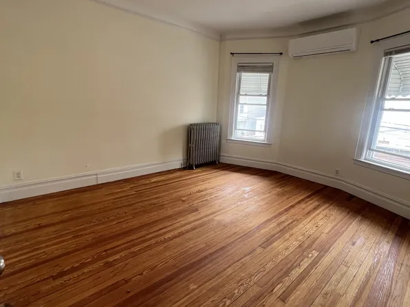 2528 Poplar St Floor 2, Bronx, NY 10461