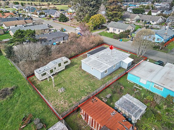 4th image of 2447 Nickel Ave