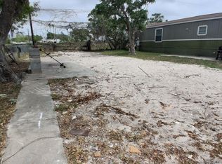 526 Crayton St, Corpus Christi, TX 78418