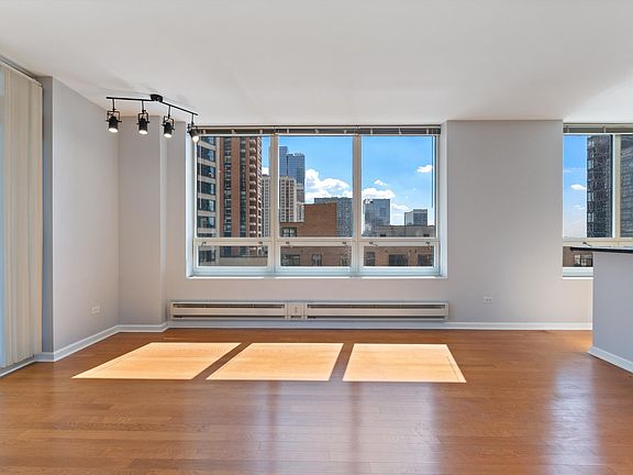3rd image of 1111 S Wabash Ave APT 1103