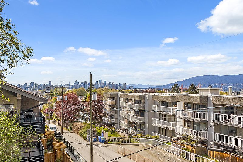 Vancouver Townhouse for rent - 3 Bedrooms — photo 29