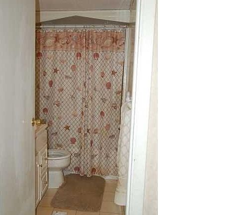 2nd image of 435 Baynes St