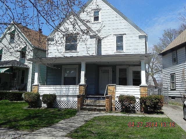 1st image of 816 W 10th St